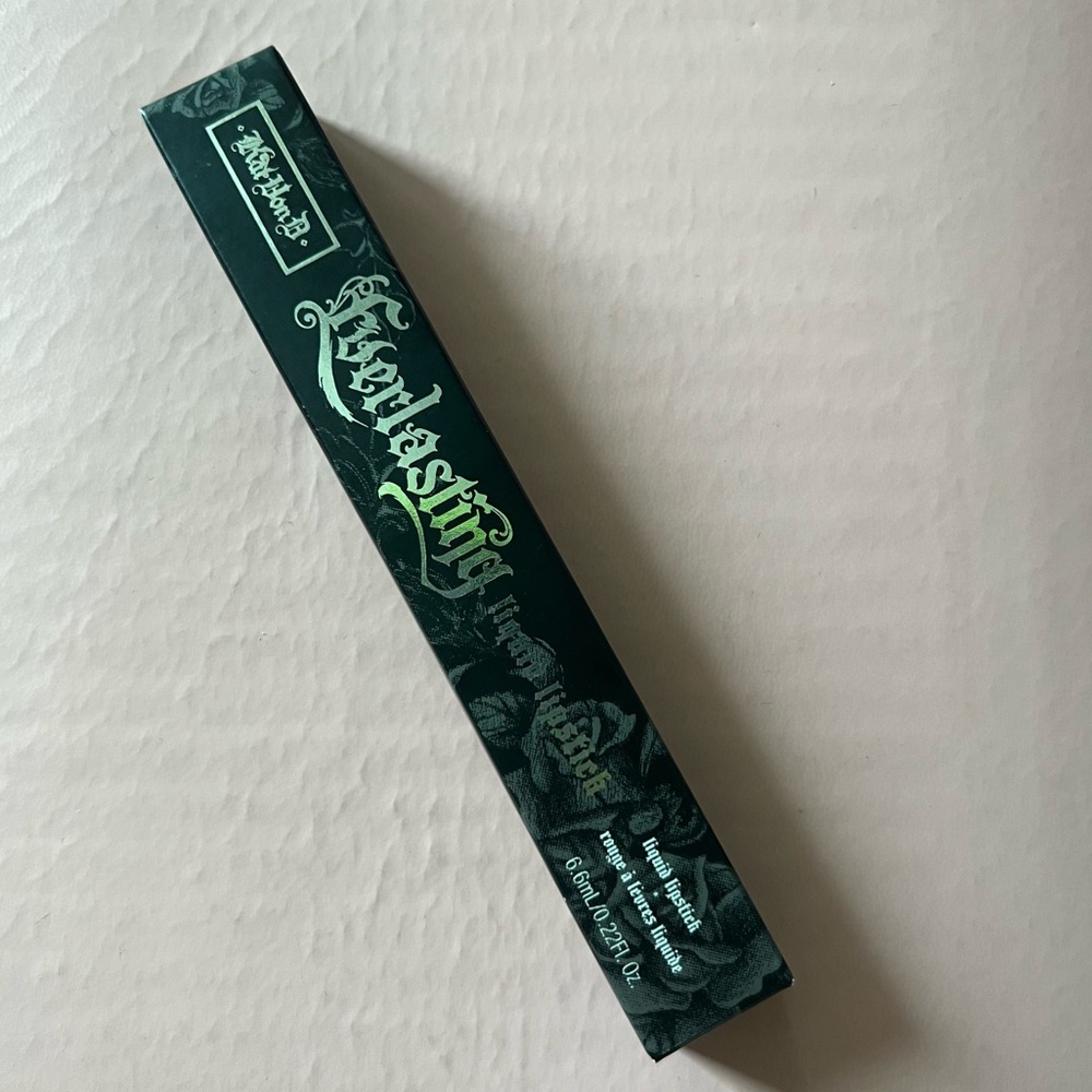 Original Kat Von D liquid lipstick in Nahz Fur Atoo